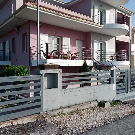 Maria's House Ελεούσα